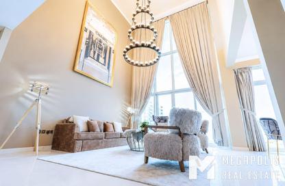 Duplex - 3 Bedrooms - 5 Bathrooms for rent in Emerald Residence - Dubai Marina - Dubai
