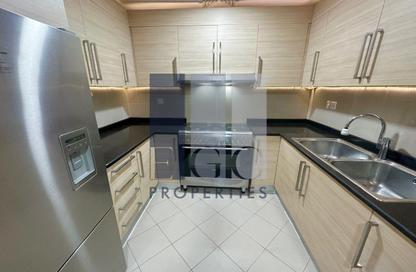 Apartment - 2 Bedrooms - 3 Bathrooms for rent in RAK Tower - Marina Square - Al Reem Island - Abu Dhabi Apartment - 2 Bedrooms - 3 Bathrooms for rent in RAK Tower - Marina Square - Al Reem Island - Abu Dhabi
