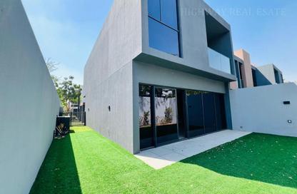 Townhouse - 3 Bedrooms - 4 Bathrooms for rent in Robinia - Masaar - Tilal City - Sharjah