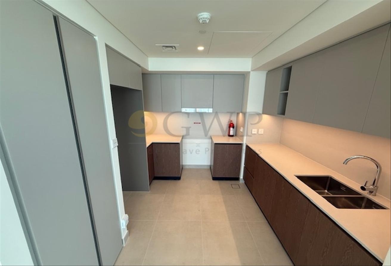 Corner|3 Bed plus Maids|Water Views|Exclusive photo 7