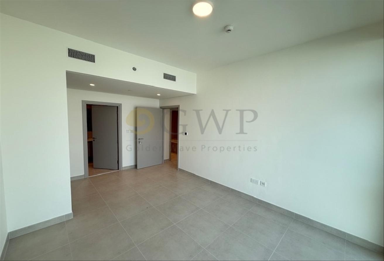 Corner|3 Bed plus Maids|Water Views|Exclusive photo 13