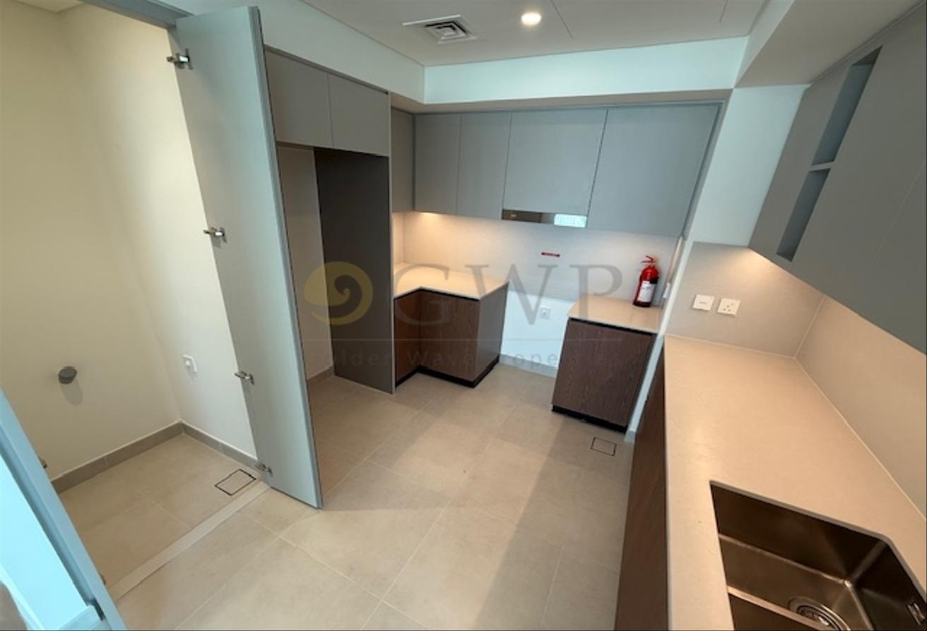 Corner|3 Bed plus Maids|Water Views|Exclusive photo 23