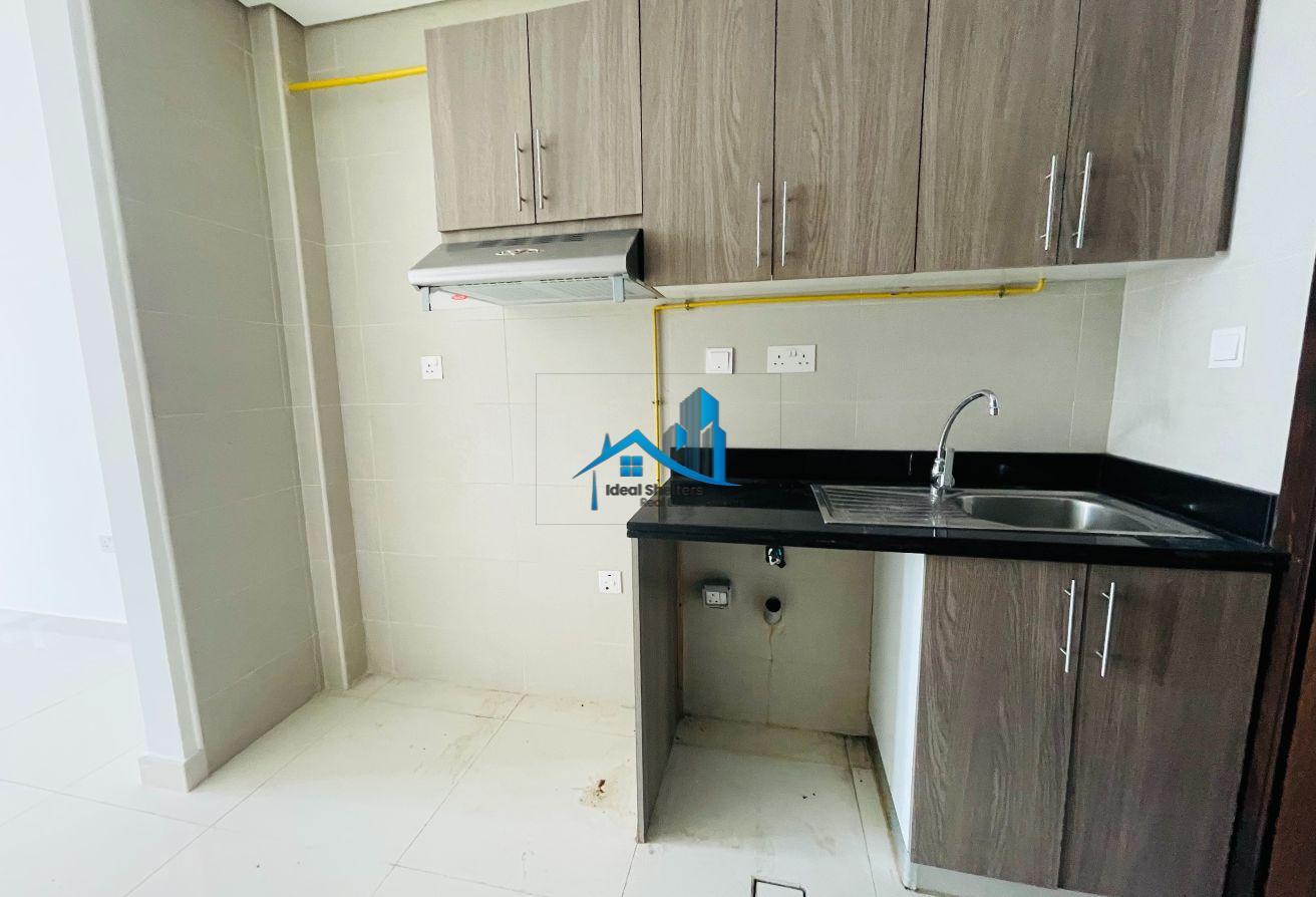 Spacious Size Studio I Near to Metro Station photo 8