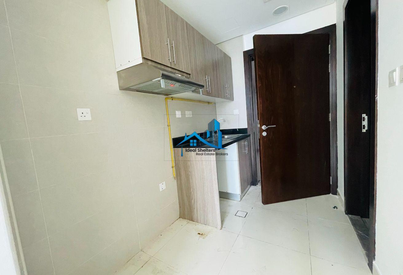 Spacious Size Studio I Near to Metro Station photo 7