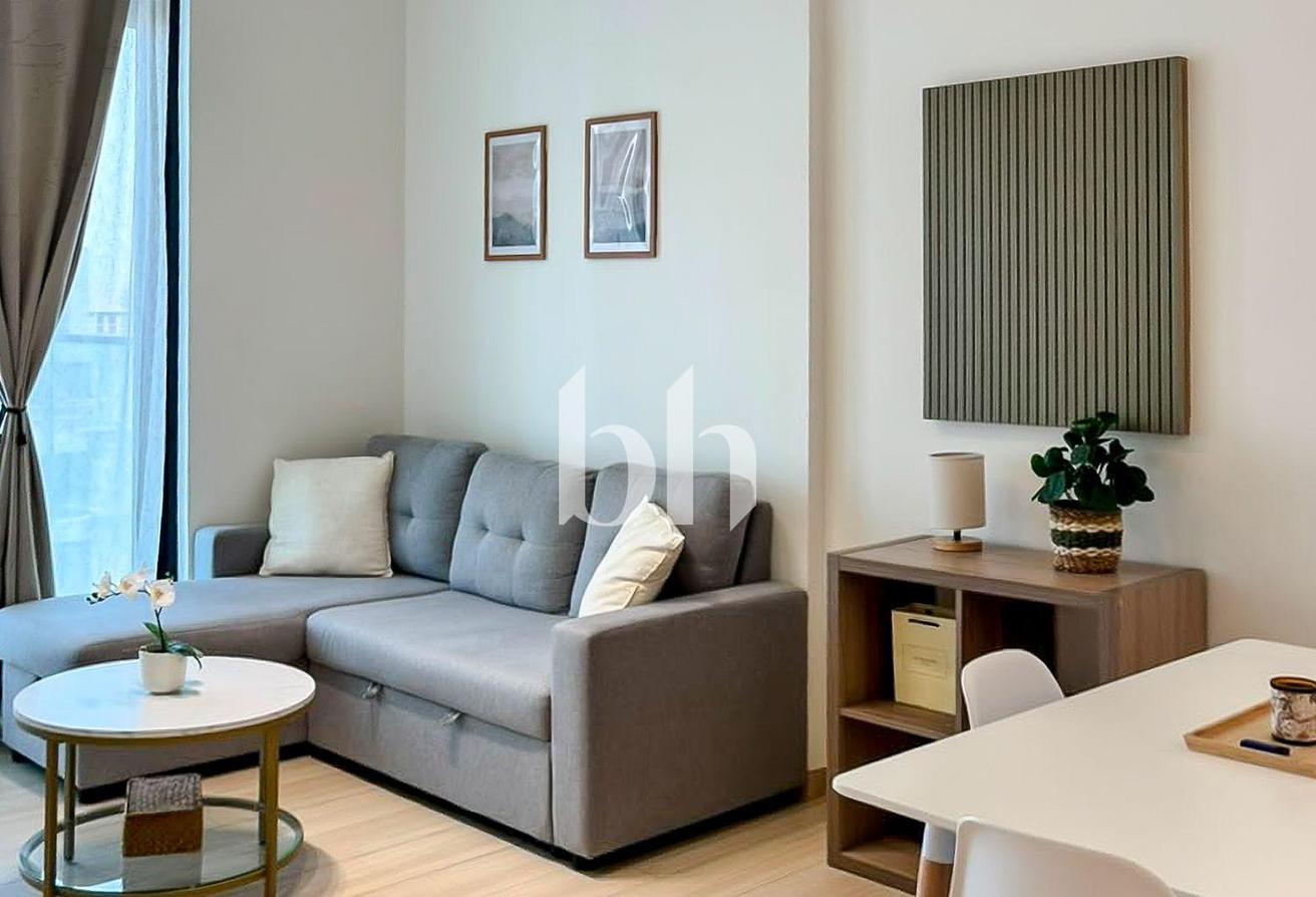 Furnished | Mid Floor | 1 Bedroom Apartment photo 4