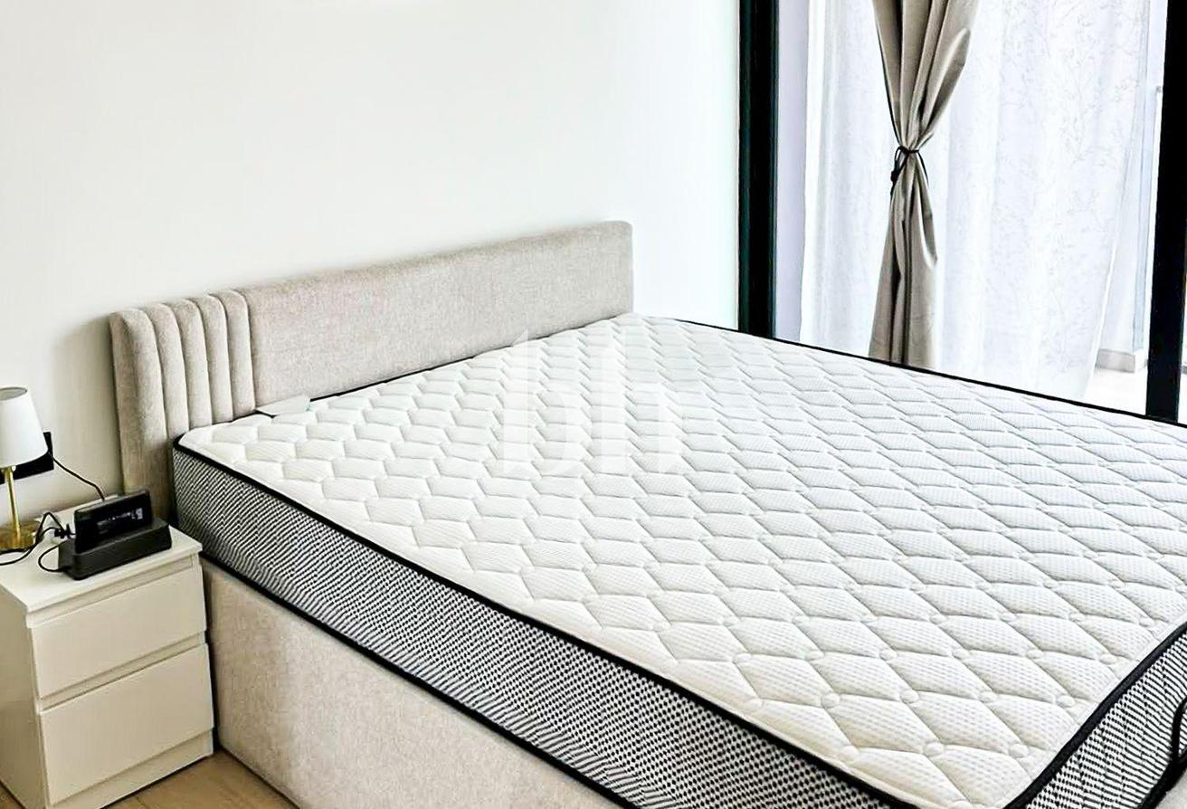 Furnished | Mid Floor | 1 Bedroom Apartment photo 7