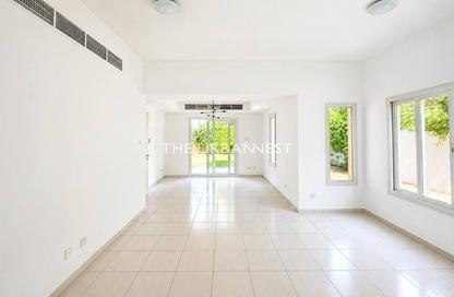 Villa - 3 Bedrooms - 4 Bathrooms for rent in Springs 8 - The Springs - Dubai
