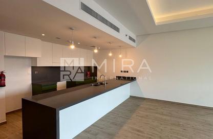 Apartment - 3 Bedrooms - 3 Bathrooms for sale in Central Park Building 1 - Central Park at City Walk - City Walk - Dubai