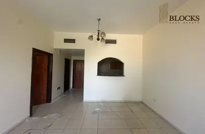 Apartment - 1 Bedroom - 2 Bathrooms for rent in University View Block A - University View - Dubai Silicon Oasis - Dubai