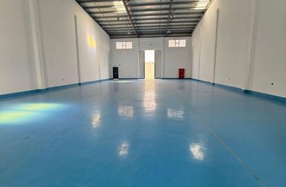 Warehouse - Studio - 1 Bathroom for rent in Umm Al Thuoob - Umm Al Quwain