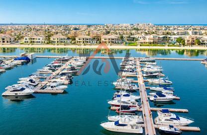 Apartment - 3 Bedrooms - 5 Bathrooms for rent in Marina Residences 6 - Marina Residences - Palm Jumeirah - Dubai