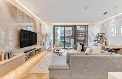 Apartment - 2 Bedrooms - 4 Bathrooms for sale in City Walk Residential Building 19 - City Walk Residential - City Walk - Dubai