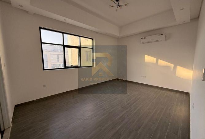 69895243 - صورة العقار 3