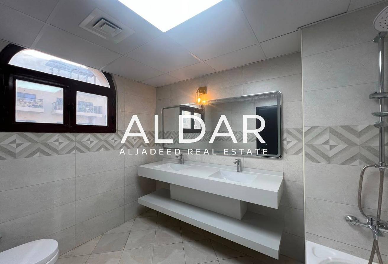 Closed To Mall | Fully Upgraded Unit | Vacant photo 8