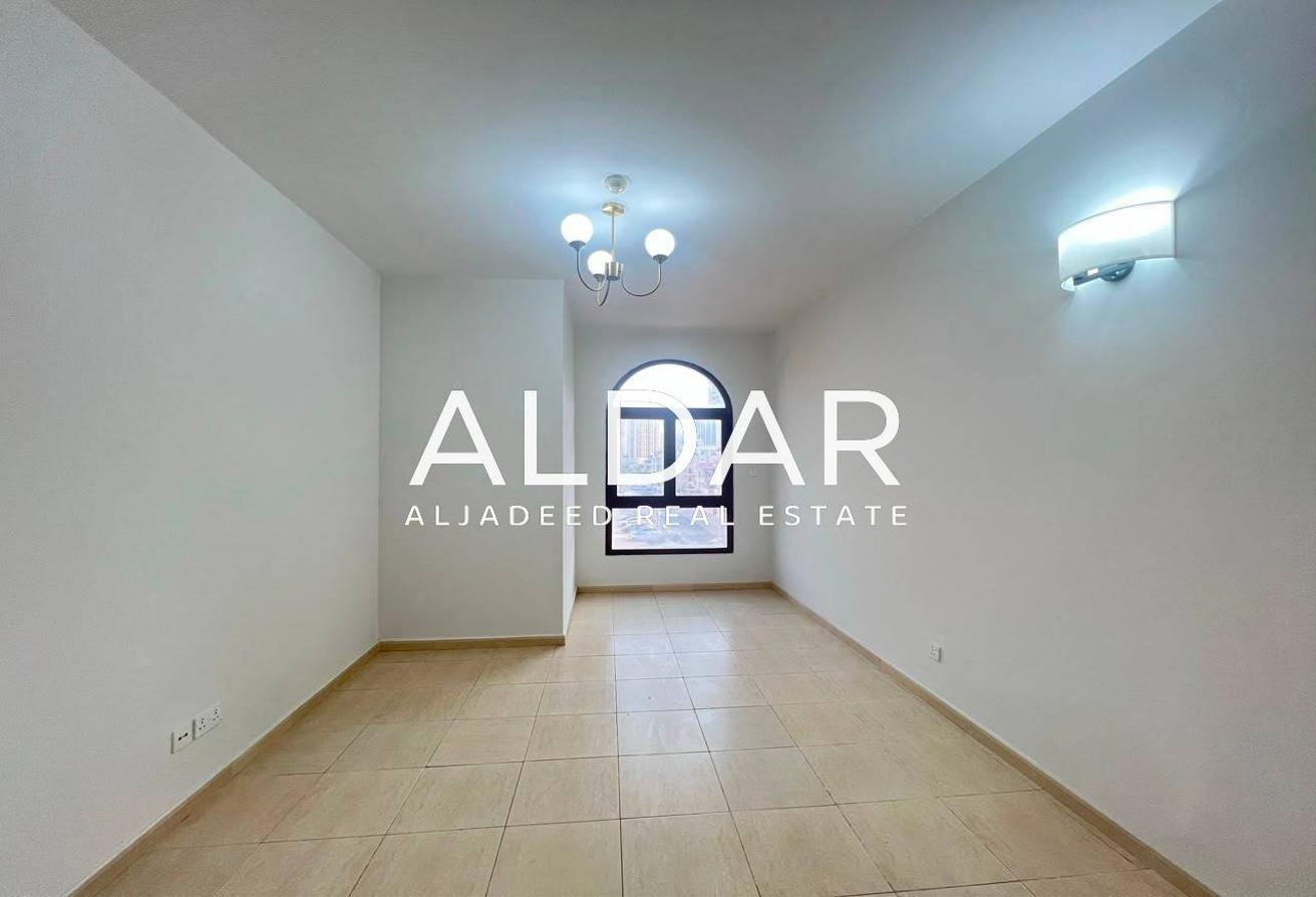 Closed To Mall | Fully Upgraded Unit | Vacant photo 6