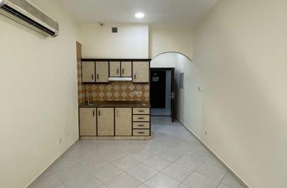 Office Space - Studio - 1 Bathroom for rent in Al Murar - Deira - Dubai