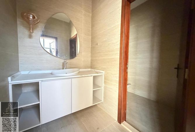 56549282 - Property Image 3