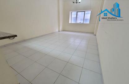 Apartment - Studio - 1 Bathroom for rent in Muhaisnah Plaza - Al Muhaisnah 4 - Al Muhaisnah - Dubai