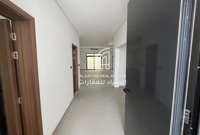 99543327 - Property Image 3