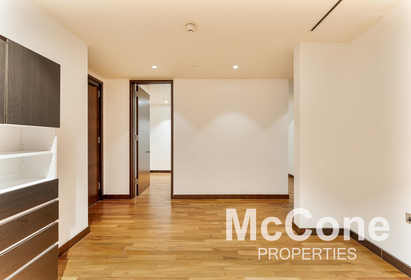Panoramic View | 3+Maids+Study | Vacant photo 9