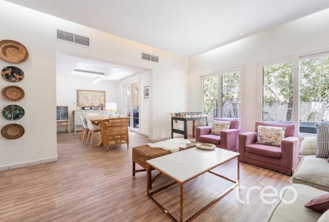 135602915 - Property Image 3