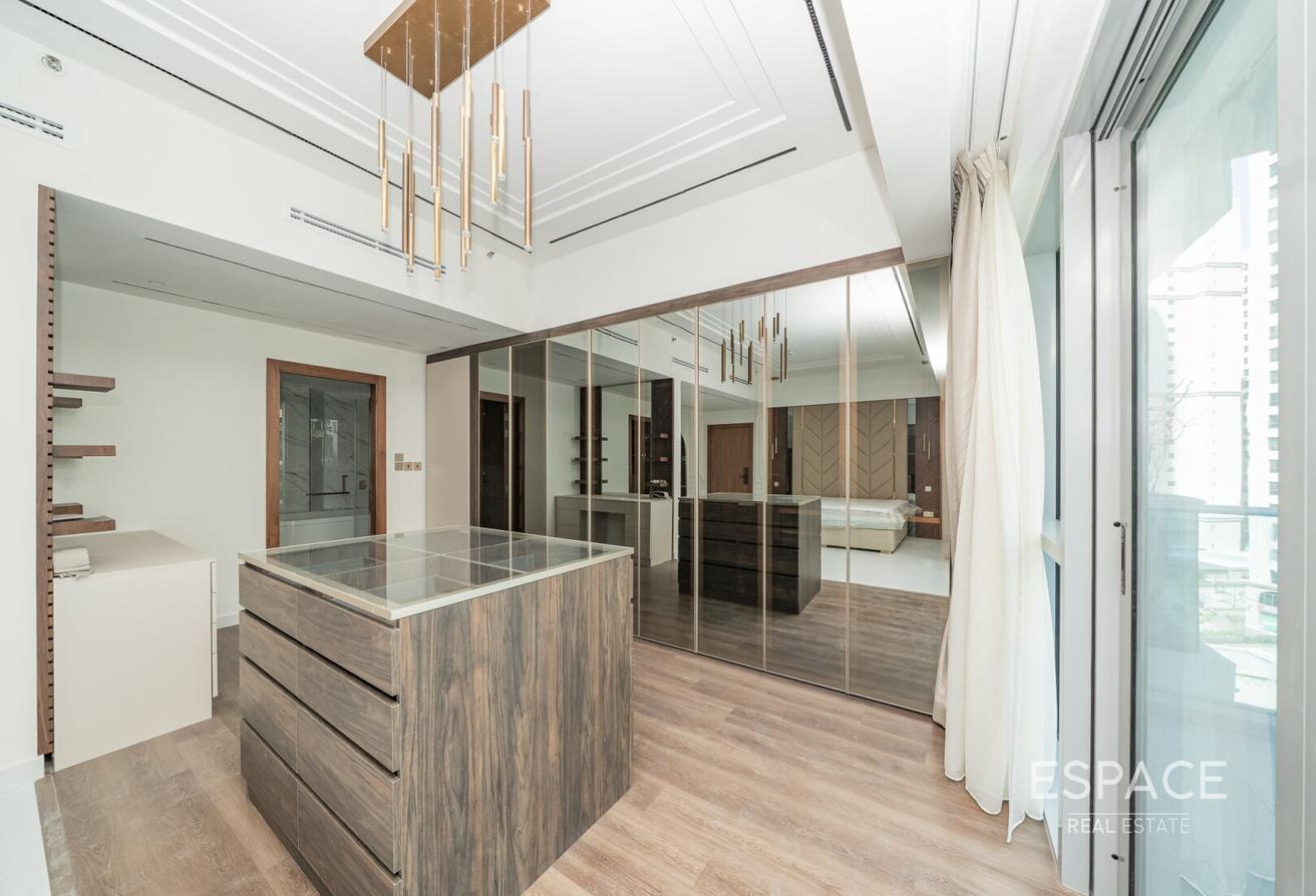 Fully upgraded | Marina view photo 9