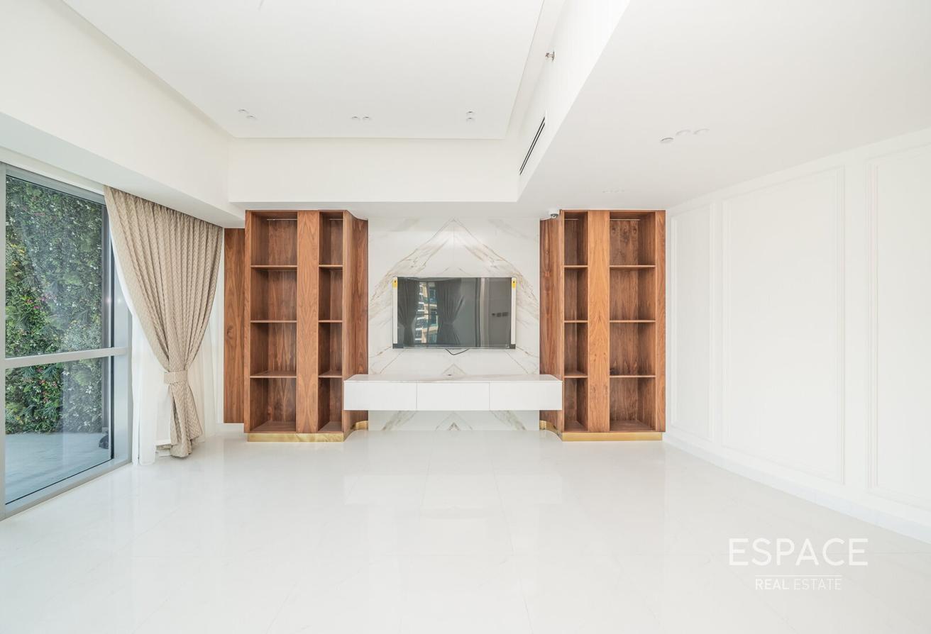 Fully upgraded | Marina view photo 4