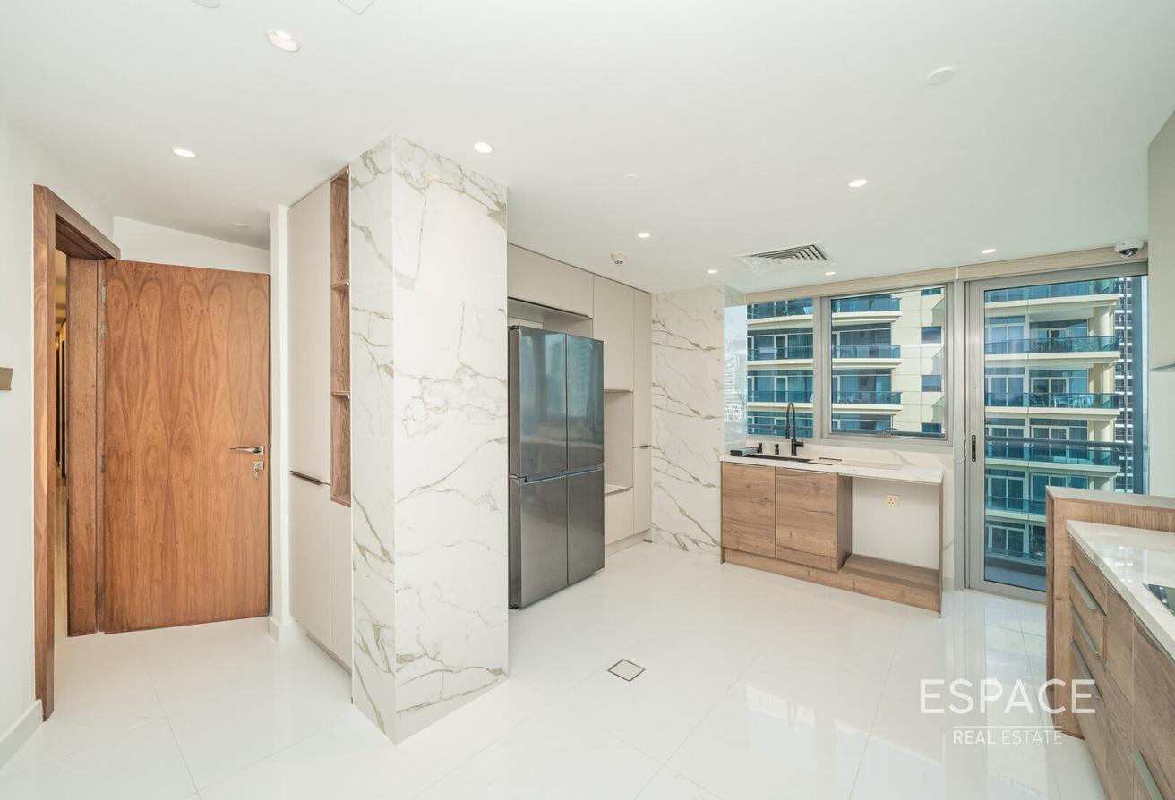 Fully upgraded | Marina view photo 7