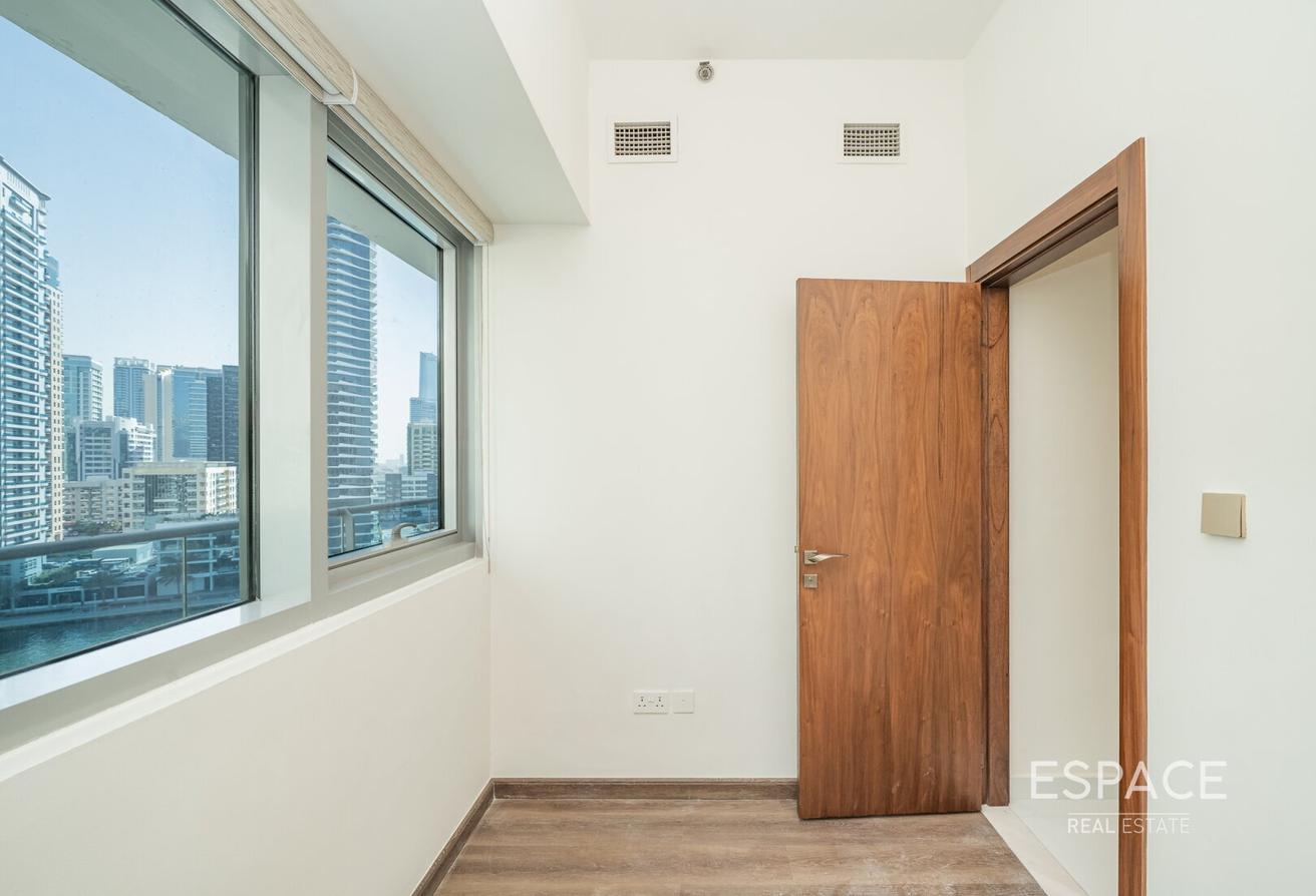 Fully upgraded | Marina view photo 16