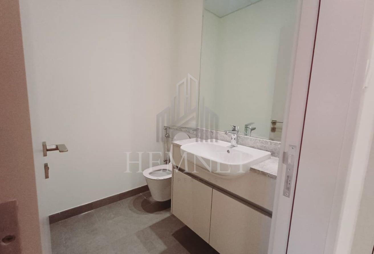 Best Layout 1BR | Near Metro | Chiller Free photo 13
