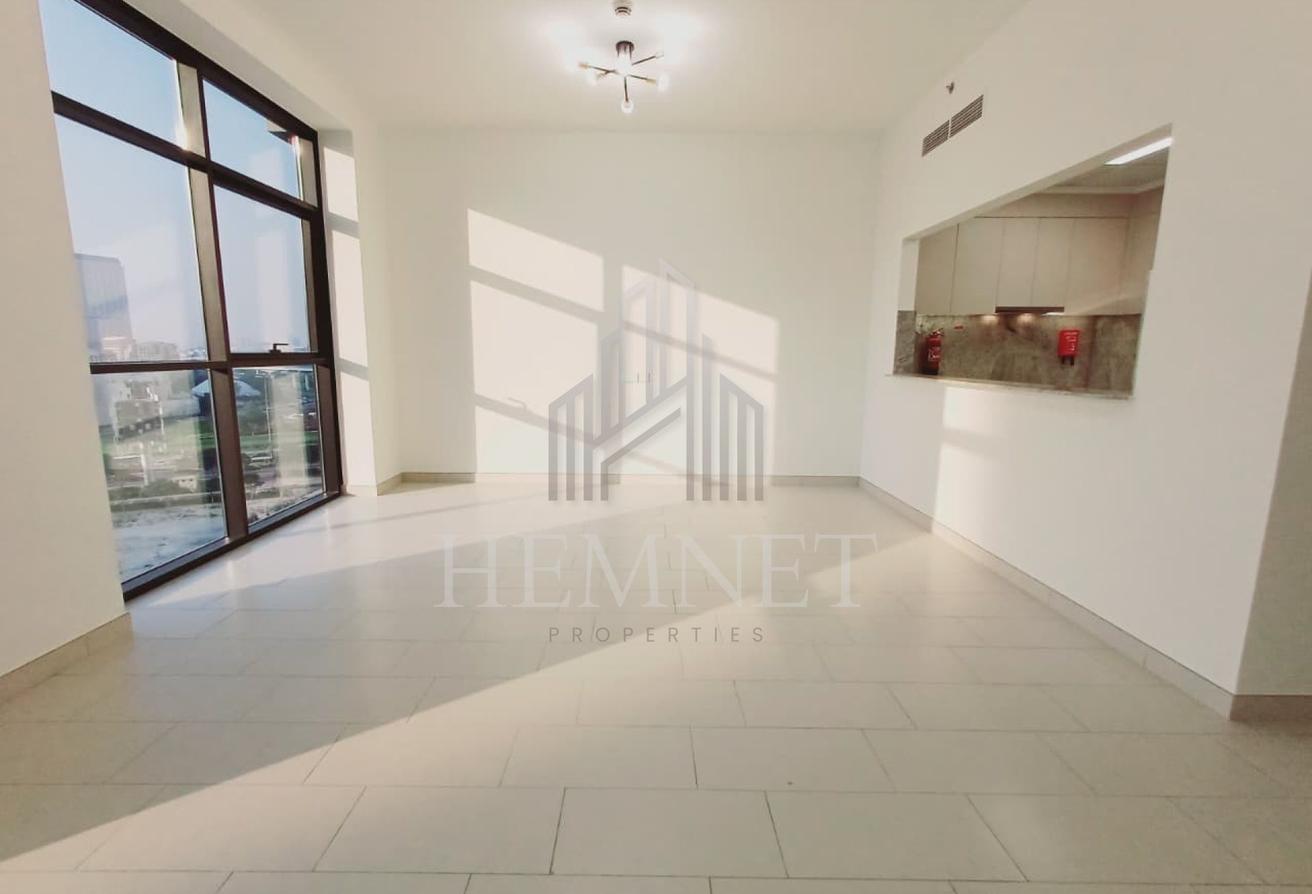 Best Layout 1BR | Near Metro | Chiller Free photo 5