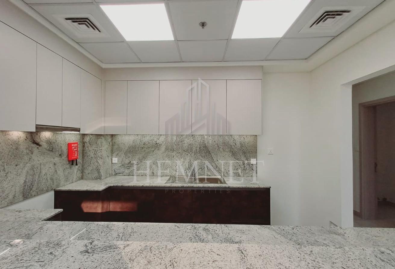 Best Layout 1BR | Near Metro | Chiller Free photo 17