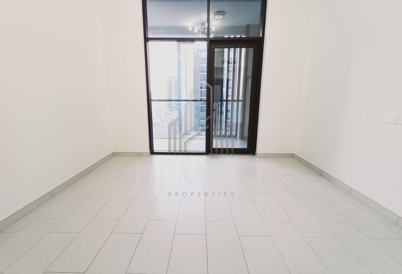 Best Layout 1BR | Near Metro | Chiller Free photo 11