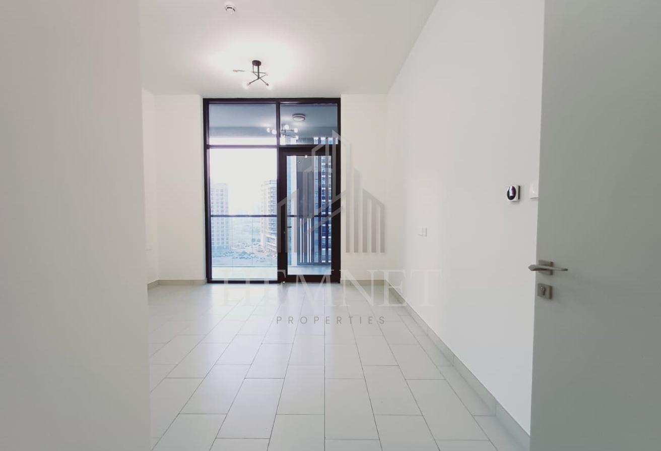 Best Layout 1BR | Near Metro | Chiller Free photo 7