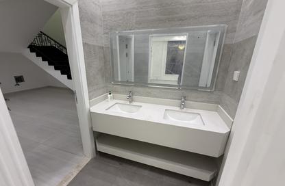 Villa - 5 - 7 for sale in Kabbali Hills - Al Helio 2 - Al Helio - Ajman