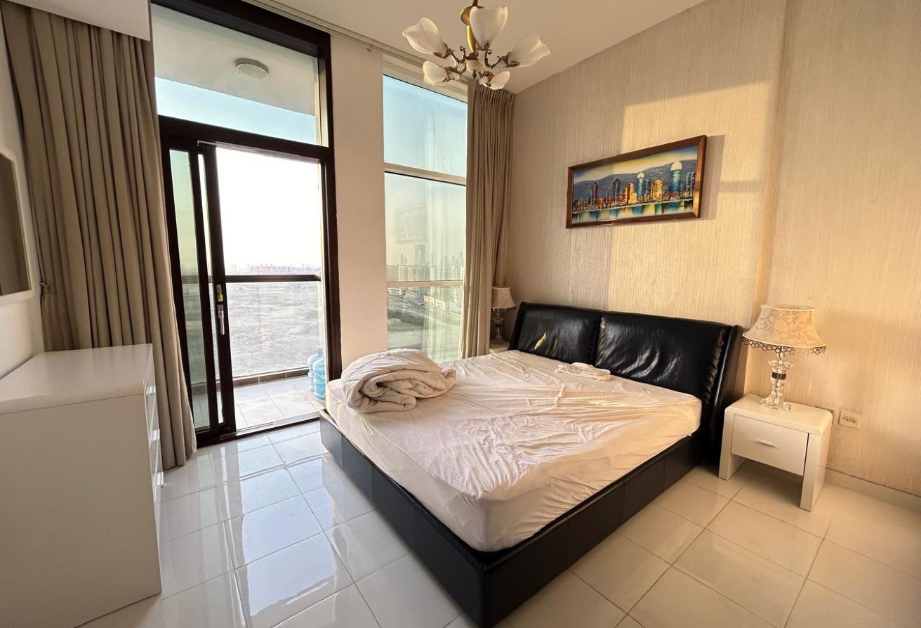 1 BR | Convertible to 2 Beds| Multiple Units