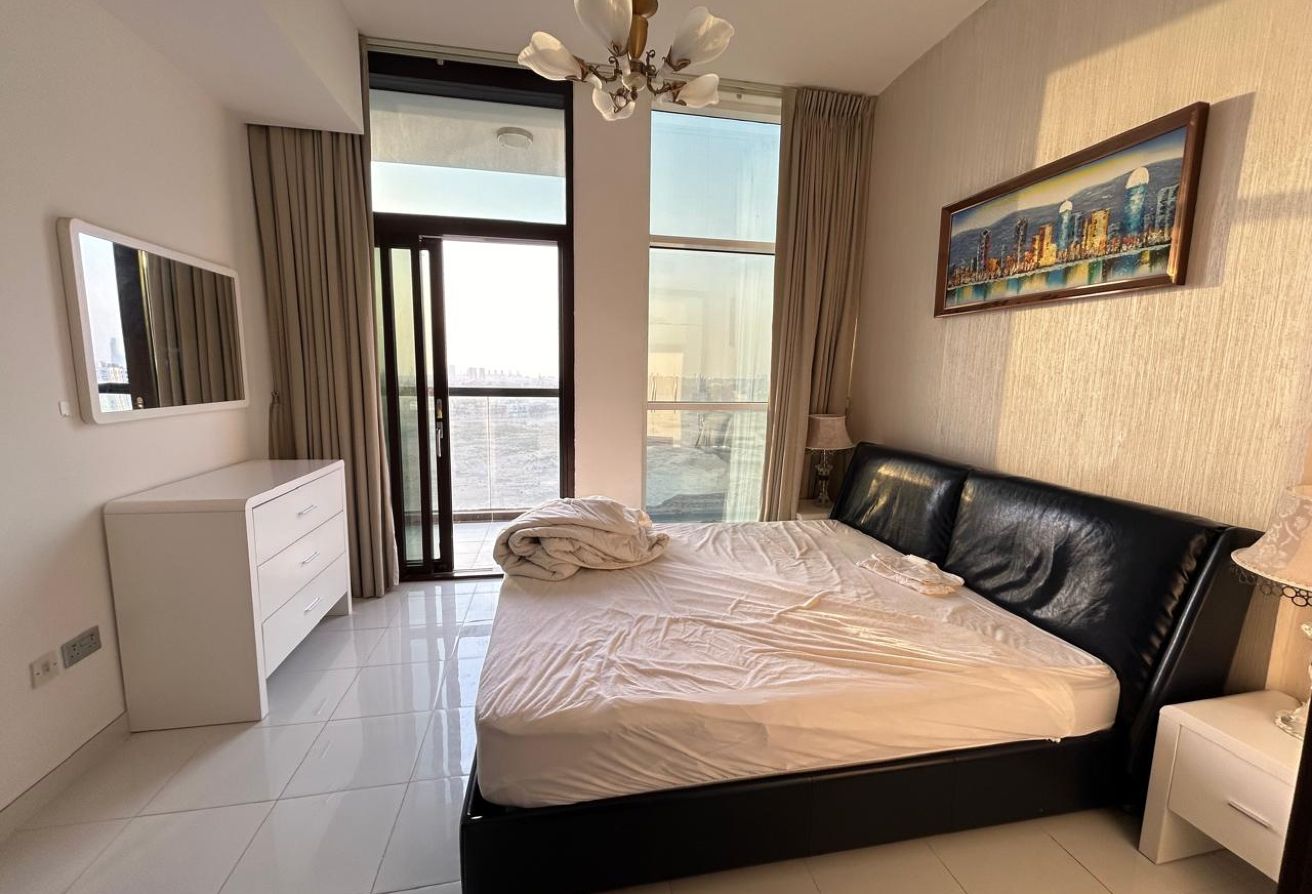 1 BR | Convertible to 2 Beds| Multiple Units gallery image