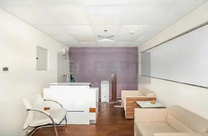 مكتب - استوديو - 2 حمامات للايجار في برج ريجال - الخليج التجاري - دبي