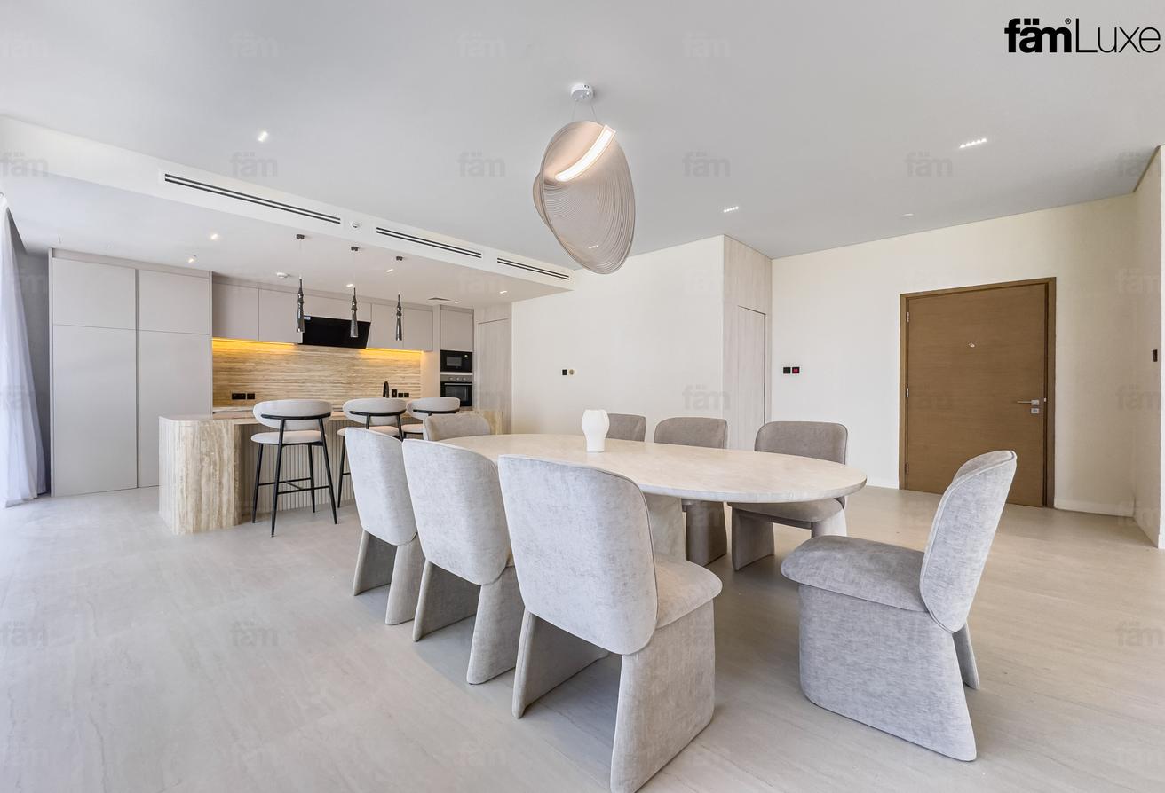 Fully Upgraded | Rare Corner Unit | Vacant Now photo 10