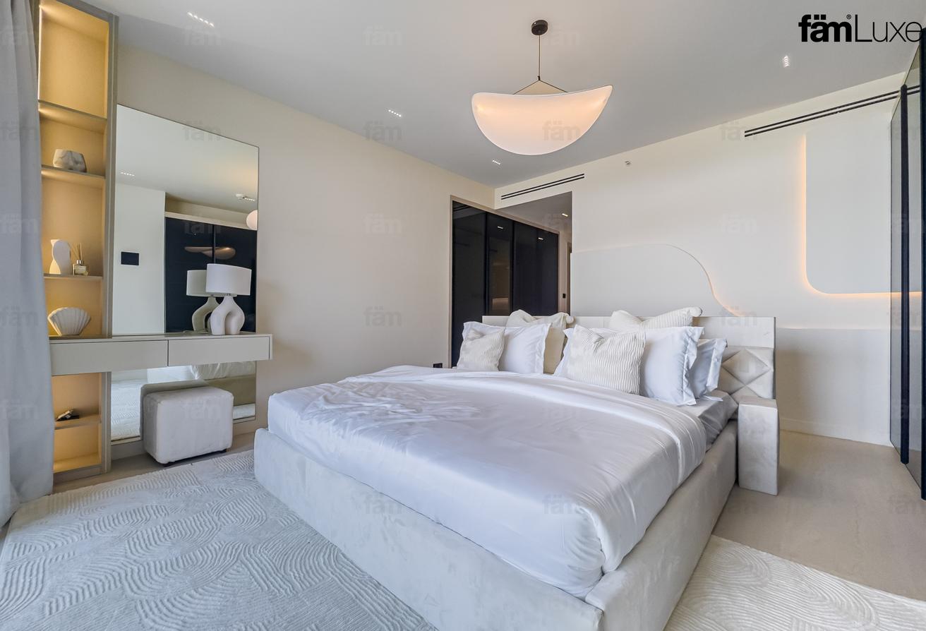 Fully Upgraded | Rare Corner Unit | Vacant Now photo 18