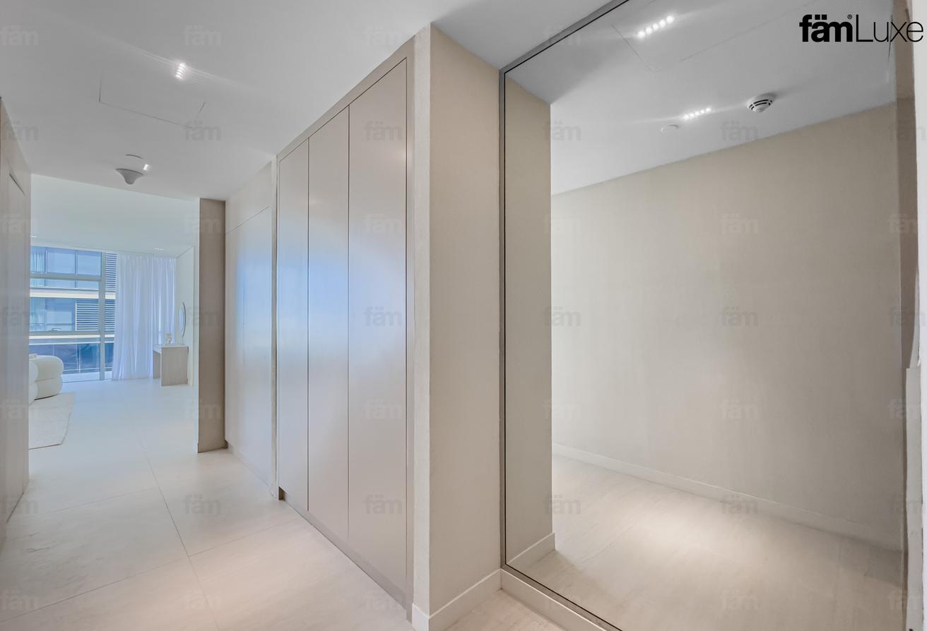 Fully Upgraded | Rare Corner Unit | Vacant Now photo 23