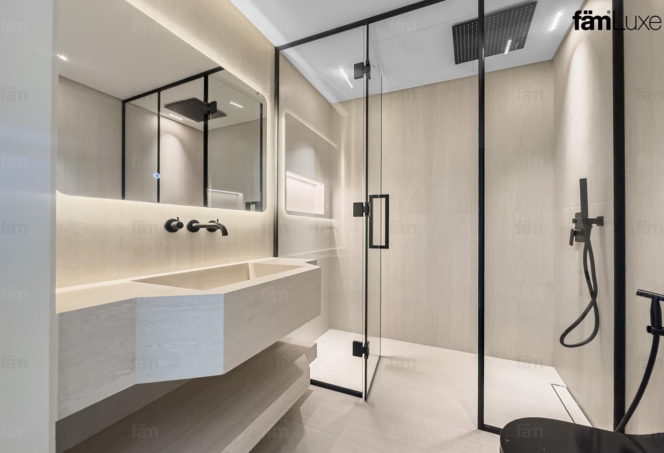 Fully Upgraded | Rare Corner Unit | Vacant Now photo 26