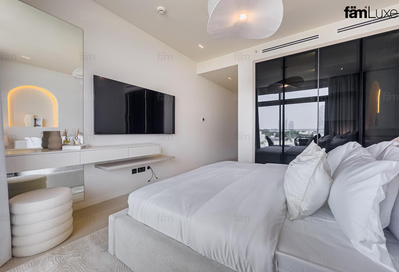 Fully Upgraded | Rare Corner Unit | Vacant Now photo 19