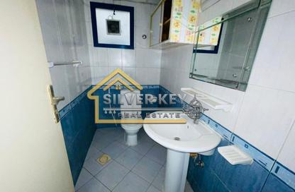 Apartment - 2 Bedrooms - 2 Bathrooms for rent in SG Al Soor Building - Al Soor - Al Qasimia - Sharjah