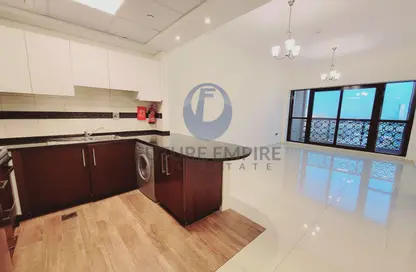 Apartment - 1 Bedroom - 2 Bathrooms for rent in Emerald Jadaf 1 - Al Jaddaf - Dubai