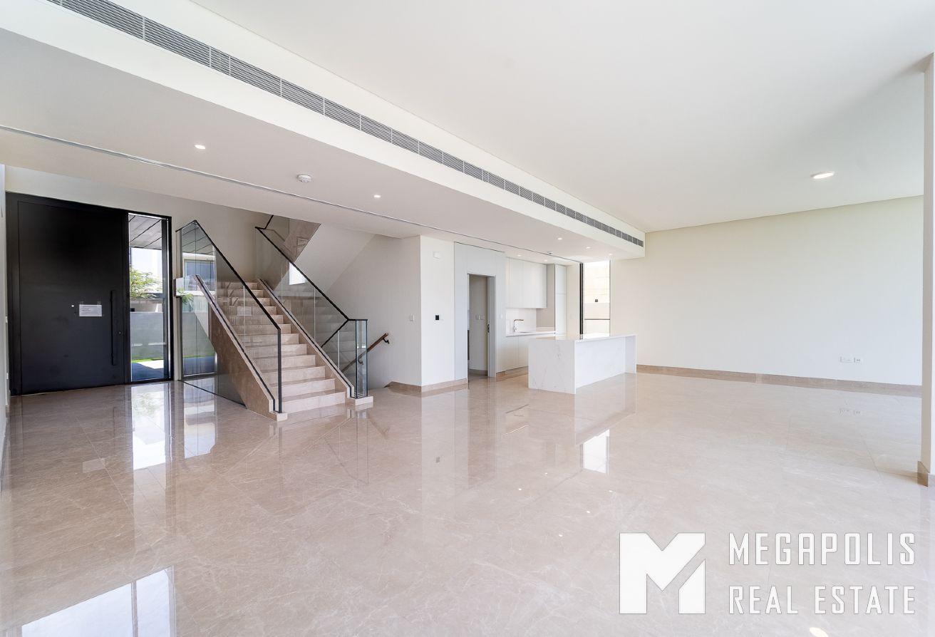 Basement | Rooftop | Lagoon View | Landscaped photo 6