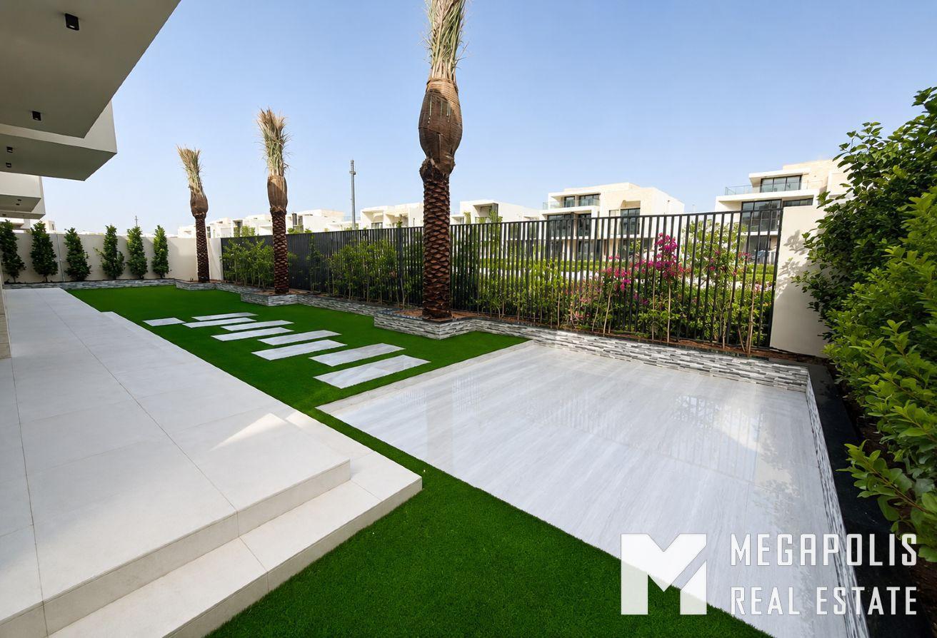 Basement | Rooftop | Lagoon View | Landscaped photo 2