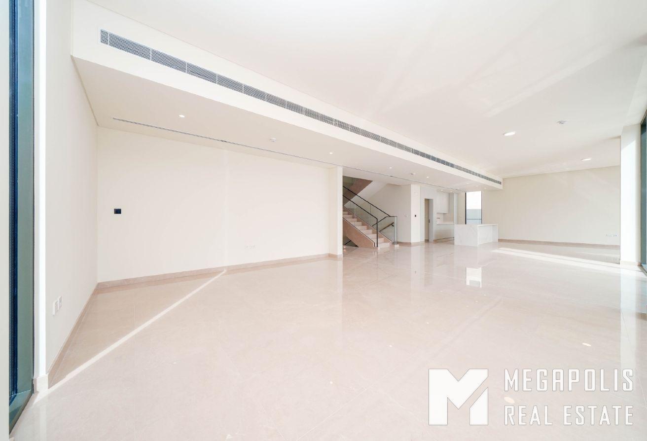 Basement | Rooftop | Lagoon View | Landscaped photo 4