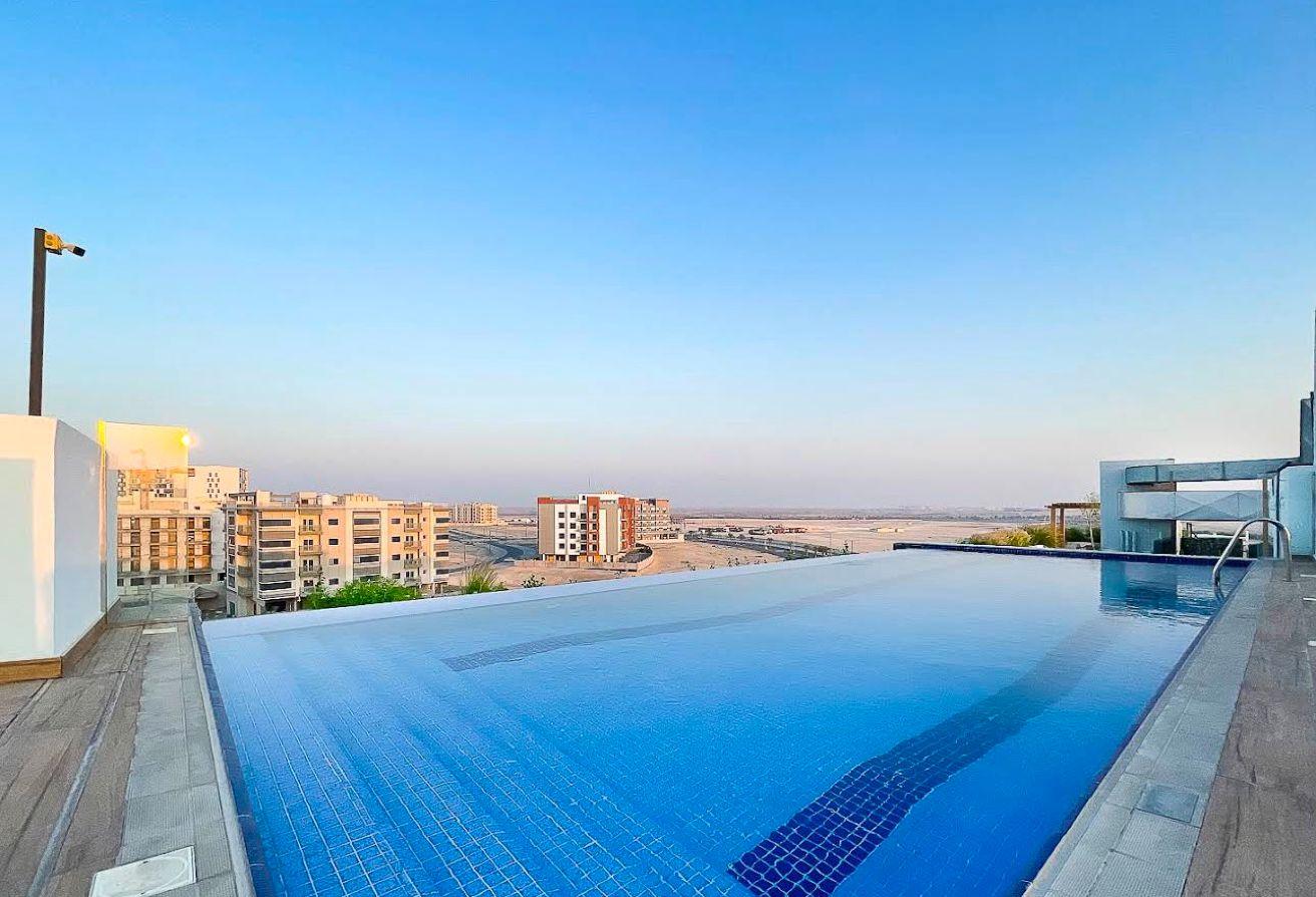 Spacious | Modern Unit | Balcony photo 6