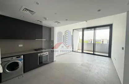 Apartment - 2 Bedrooms - 3 Bathrooms for rent in The Gate - Aljada - Sharjah